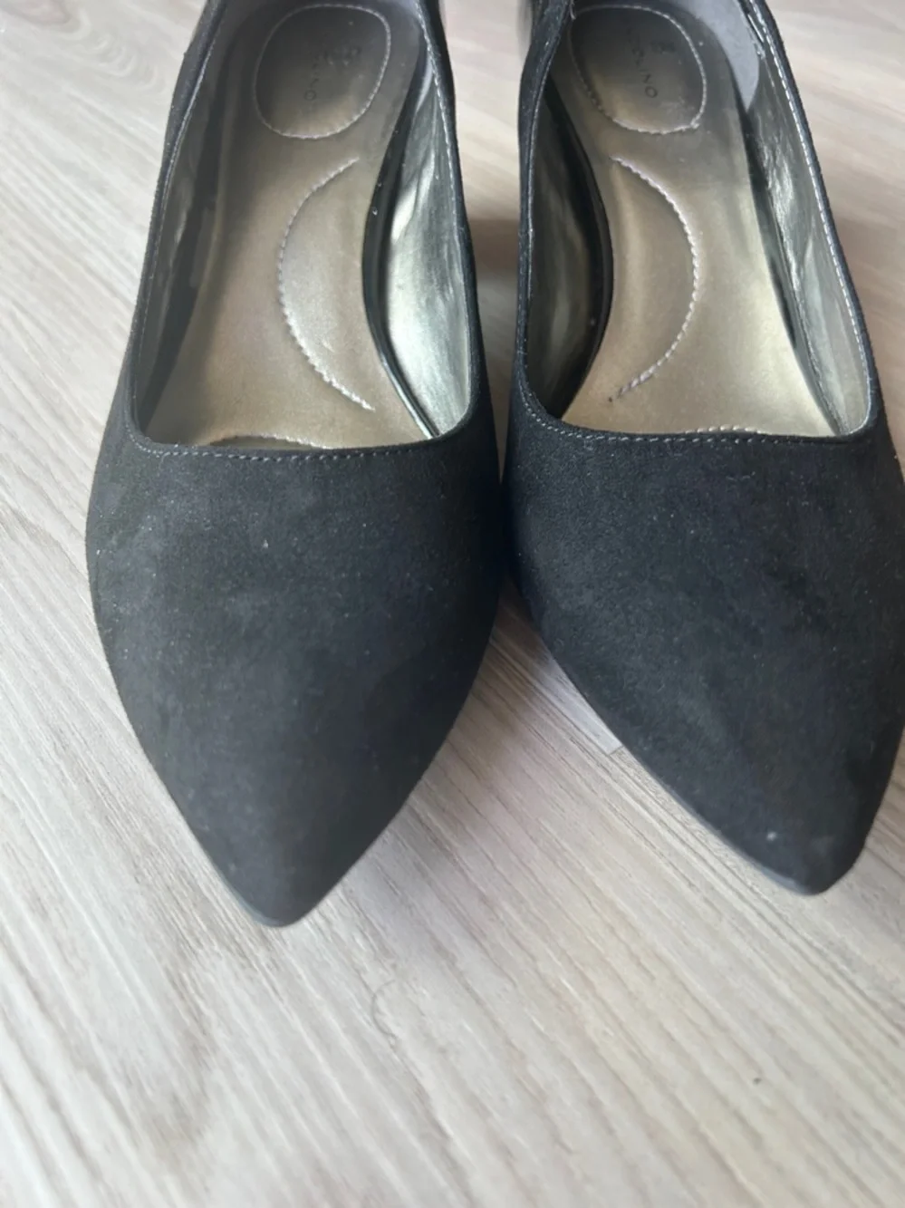 Bandolino Adderley Pumps 7.5M Black Faux Suede Pointed Toe Chunky Heel Vintage